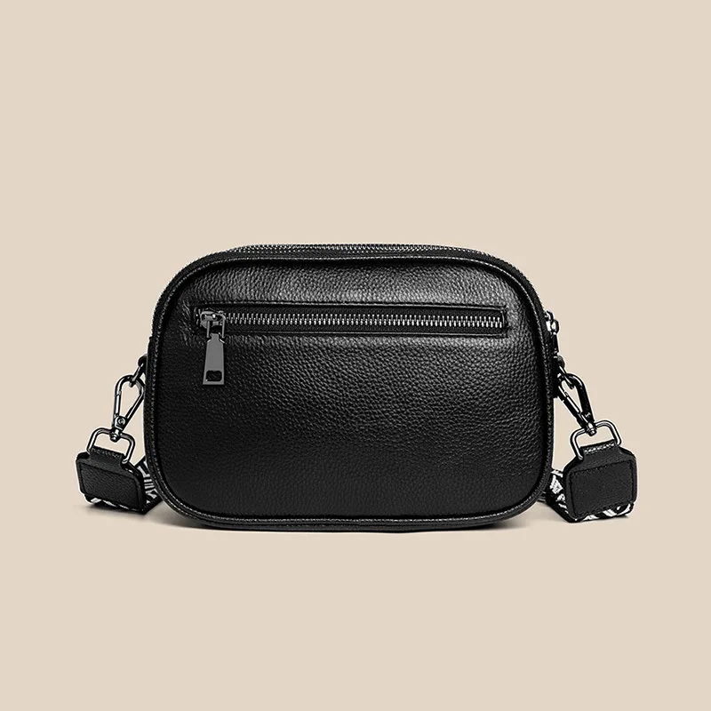 

Simple Girl's Shoulder Bag With Large Capacity And Multi Pocket Design