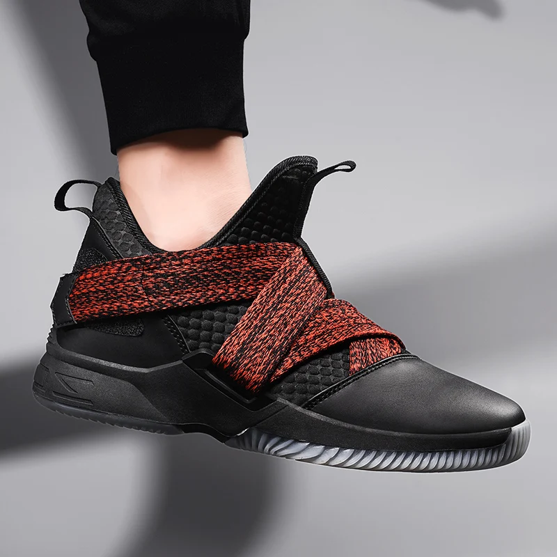 

Повседневные мужские кроссовки; sapato; Цвет Черный; Мужская повседневная кожаная обувь для отдыха; Сезон весна; 39; Лидер продаж; Белые мужские ...