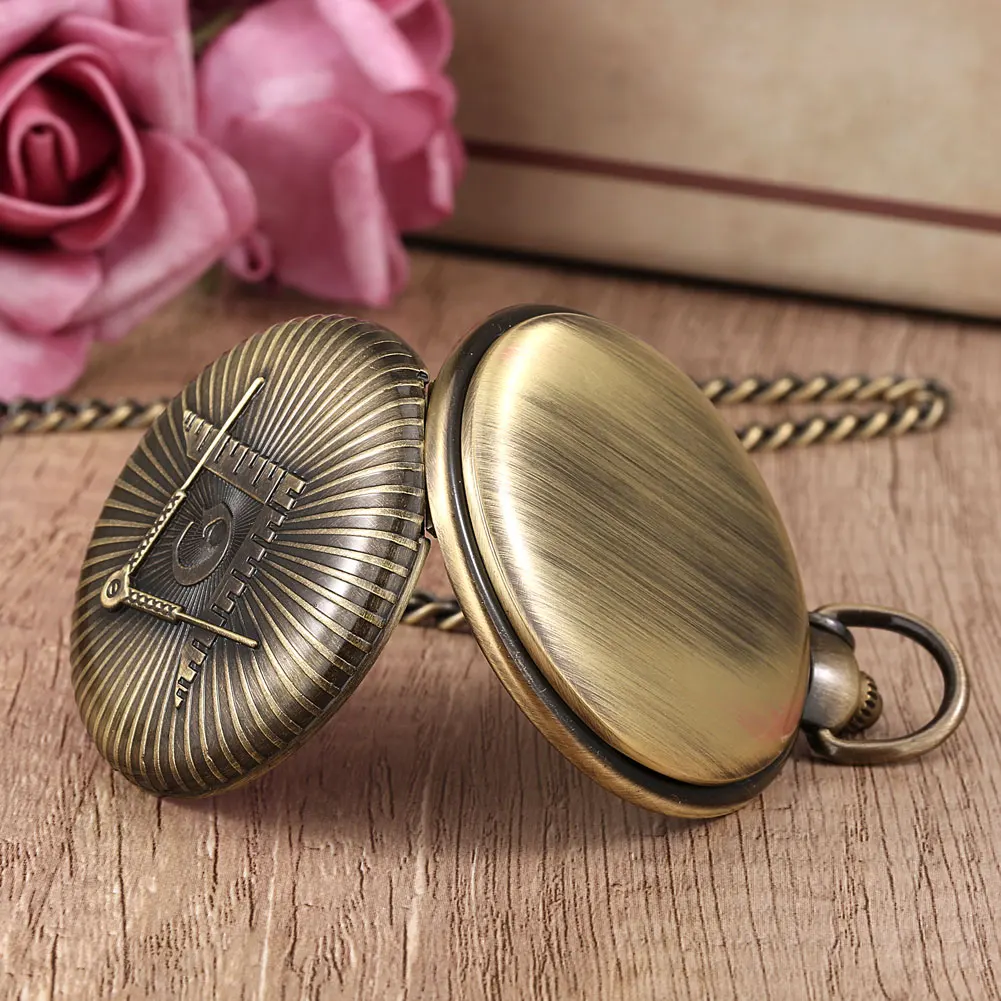 Vintage Bronze Quartz Pocket Watch Freemasonry Masonic G Logo Theme Quartz Pocket Watch Necklace Pocket Souvenir Clock Gift