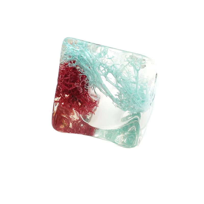 

New Elegant Beautiful Transparent Forest Plant Specimen Handmade Dried Flower Resin Big Ring For Women Fashion Wedding Jewelry