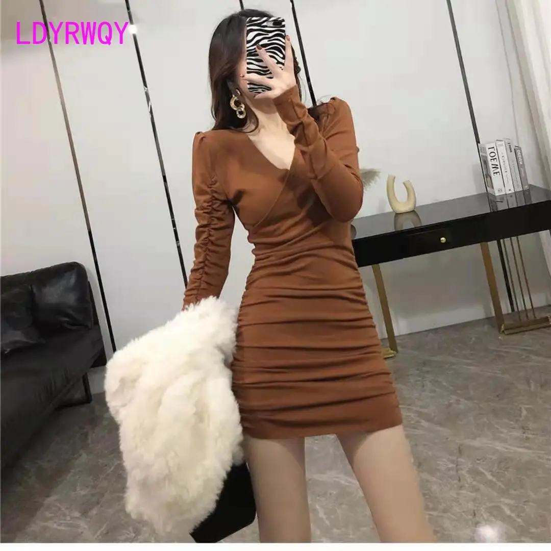 

2021 spring slim V-neck slim and white Korean style pleated design all-match bag hip dress Office Lady Knee-Length