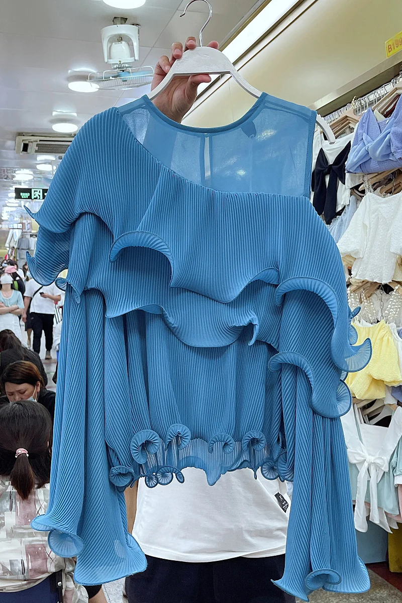 

2021 Summer Clothing Fashionable Korean Style Design Sense Age-Reducing Irregular Ruffled Fairy Pleated Chiffon Shirt for Women