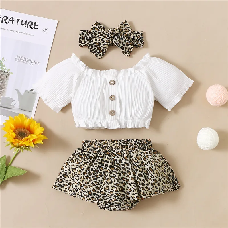 

3Pcs Baby Girls Outfit Summer Solid Color Short Sleeve Stringy Selvedge Tops + Leopard Print Shorts + Bow Headwear Set
