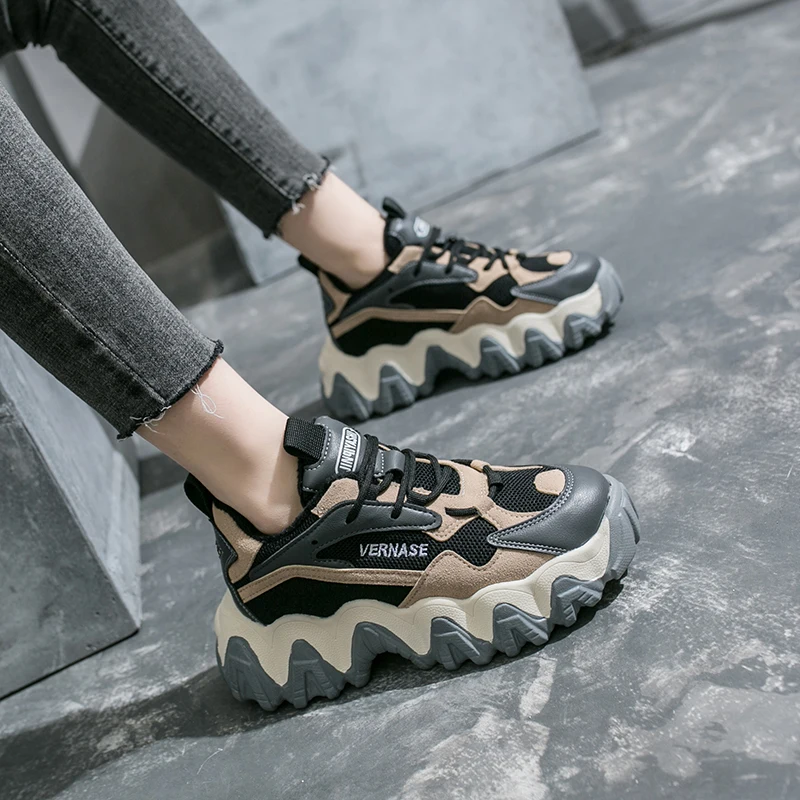 

Женские кроссовки на толстой вулканизированной подошве, кроссовки на массивной платформе, модная дышащая повседневная обувь для бега, женс...