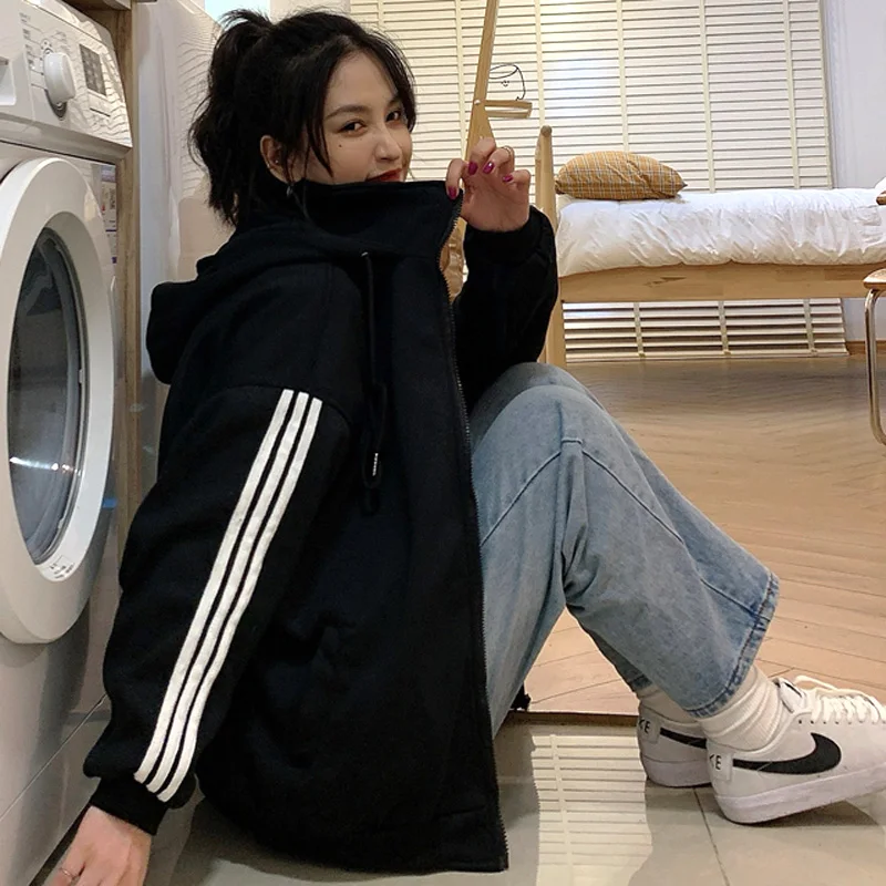 

CMAZ Jackets For Women