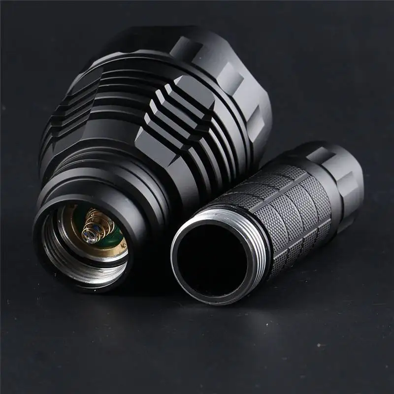 Светодиодный фонарь Convoy L21A SST40 до 2300lm 6500K белый 4 режима ТИНТ аккумулятор 21700/18650