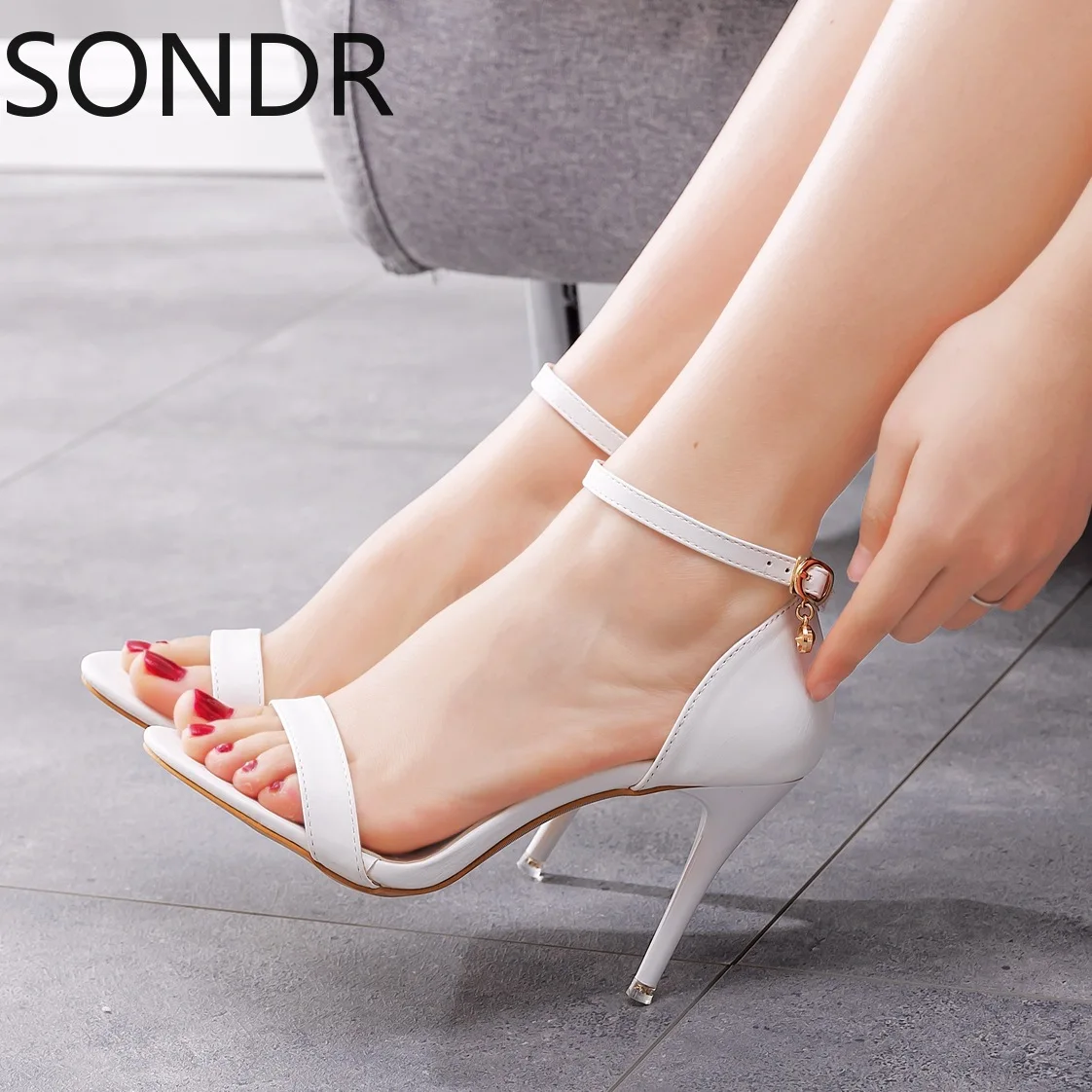 

Женские свадебные босоножки на высоком каблуке 9 см, сандалии в римском стиле с ремешком и пряжкой для подружки невесты, белые туфли больших ...