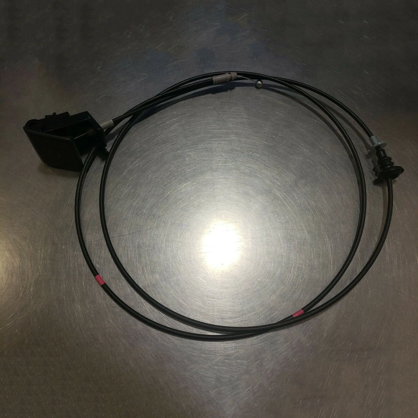 2004-2009 для Mazda 3 Выдвижная защелка капота ручка переключатель кабель OEM BP4K56720C |