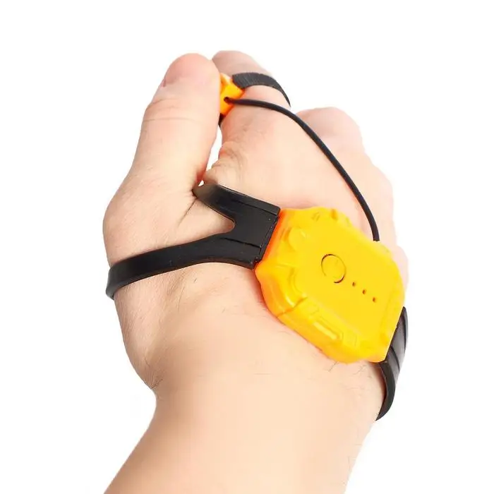 Машина радиоуправляемая Джип-акробат 4WD управление жестами работает от