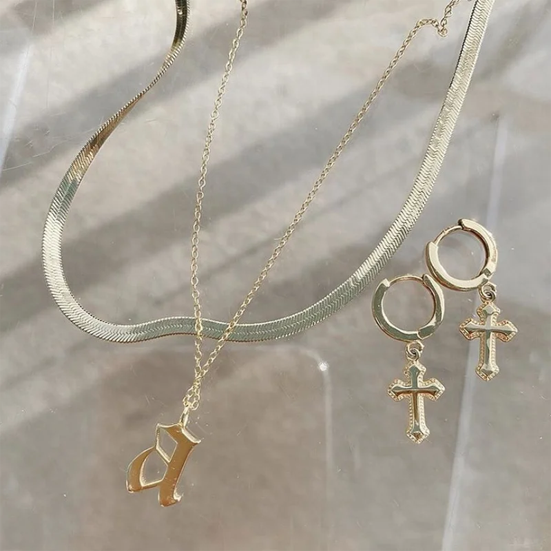 

Lowercase Initial Necklace For Women Snake Letter Combination Chain Necklace Stainless Steel Gold Choker Jewelry Gift Glamour