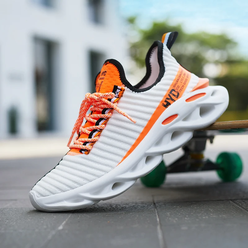 

Summer Trend Style Men's Casual Shoes 2019 New Fashion Breathable Mesh Light Personality Sneakers Flying Weaving