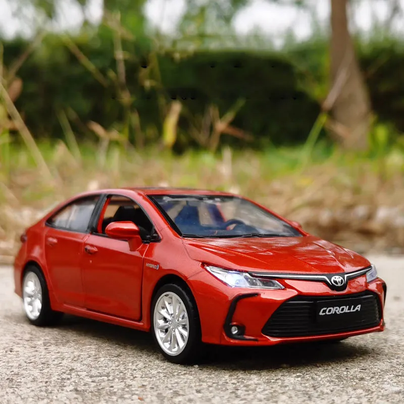 Модель игрушечная из сплава для Toyota Corolla гибридная модель автомобиля с отлитым
