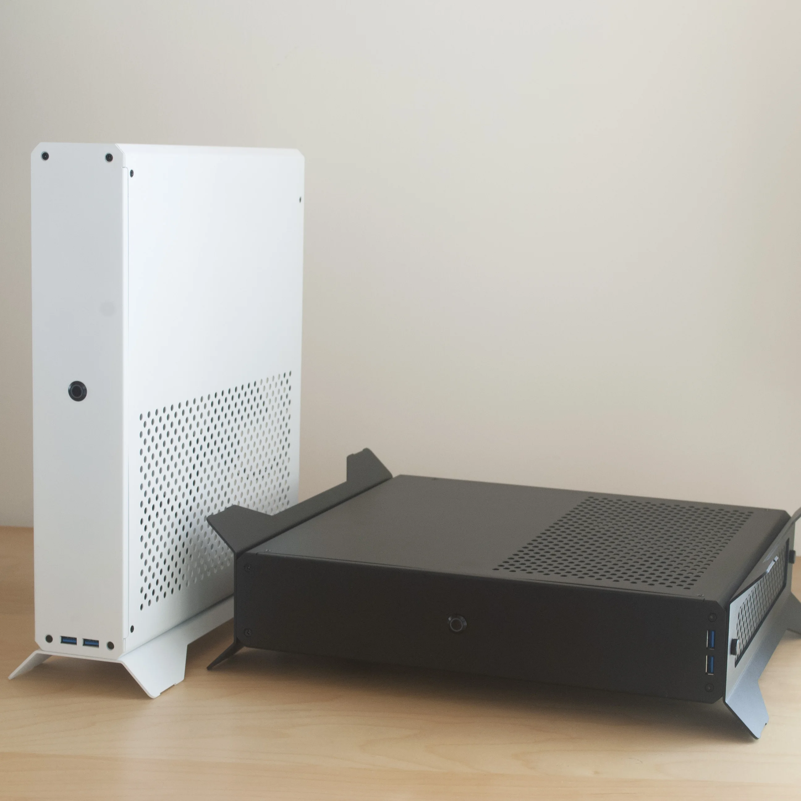 Индивидуальные HTPC башня Супер тонкий портативный мини ITX Настольный чехол s SFF