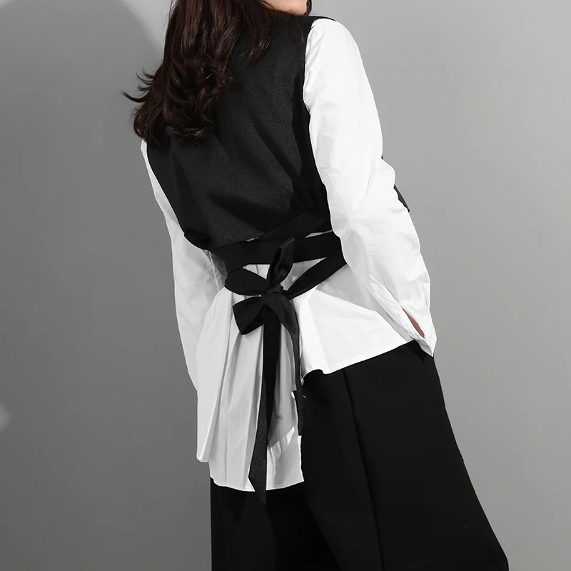 [EAM] 2021 новый весенне летний жилет с отворотом без рукавов черными пуговицами и