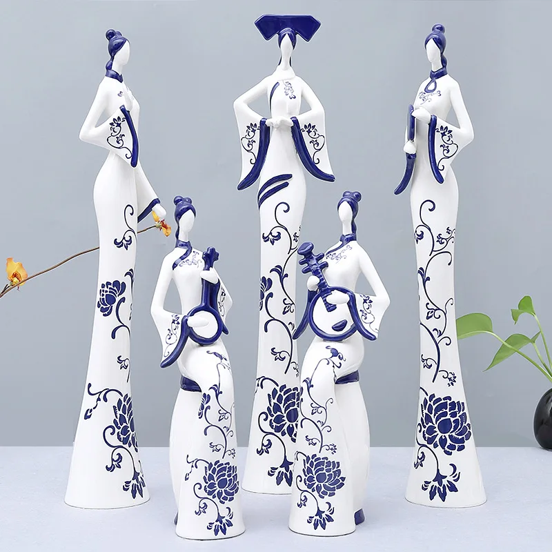 

[HHT] CHINESE STYLE CERAMIC CRAFTS BLUE AND WHITE PORCELAIN FIGURES ORNAMENTS HOME DECORATION DESKTOP BOOKCASE TV WINE CABINET