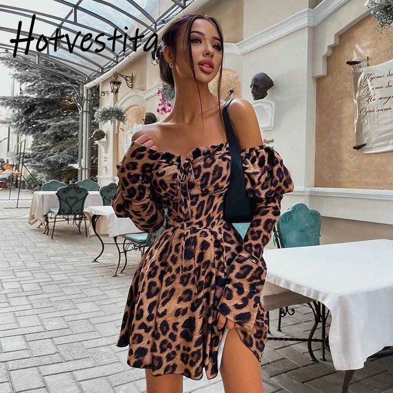 

Hotvestita 2021 Sexy Fashion Leopard Strapless Long Puff Sleeve Bodycon Backless A Line Elegant Women Party Club Mini Dresses