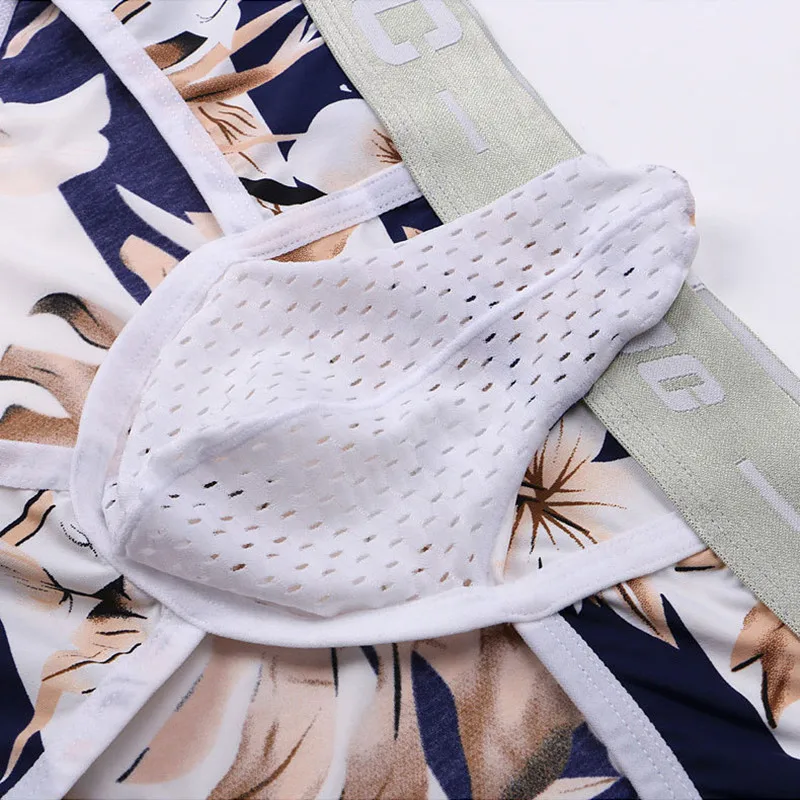 Трусы-стринги мужские сетчатые с низкой посадкой и мешочком для пениса |