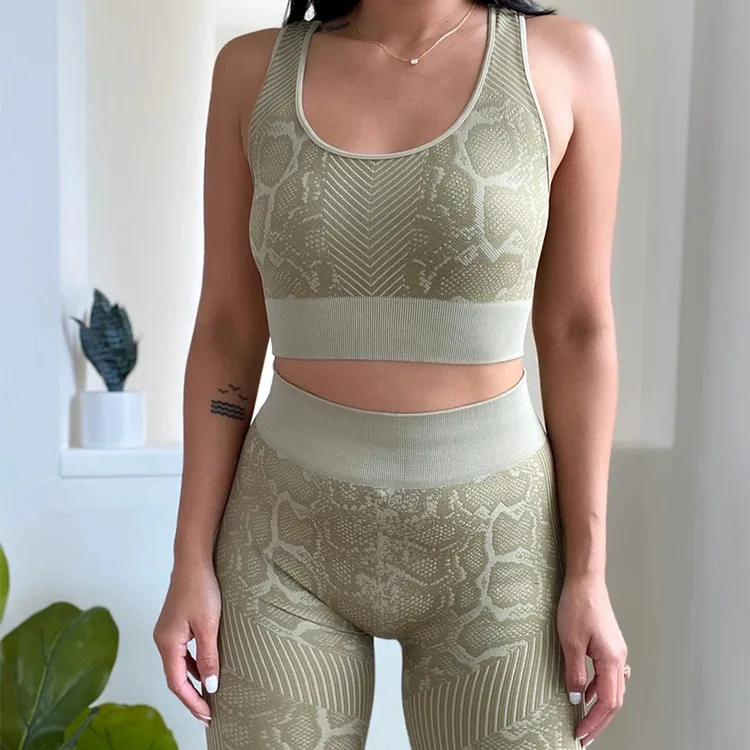 Новинка 2020 модные комплекты для йоги женщин бесшовная спортивная одежда со