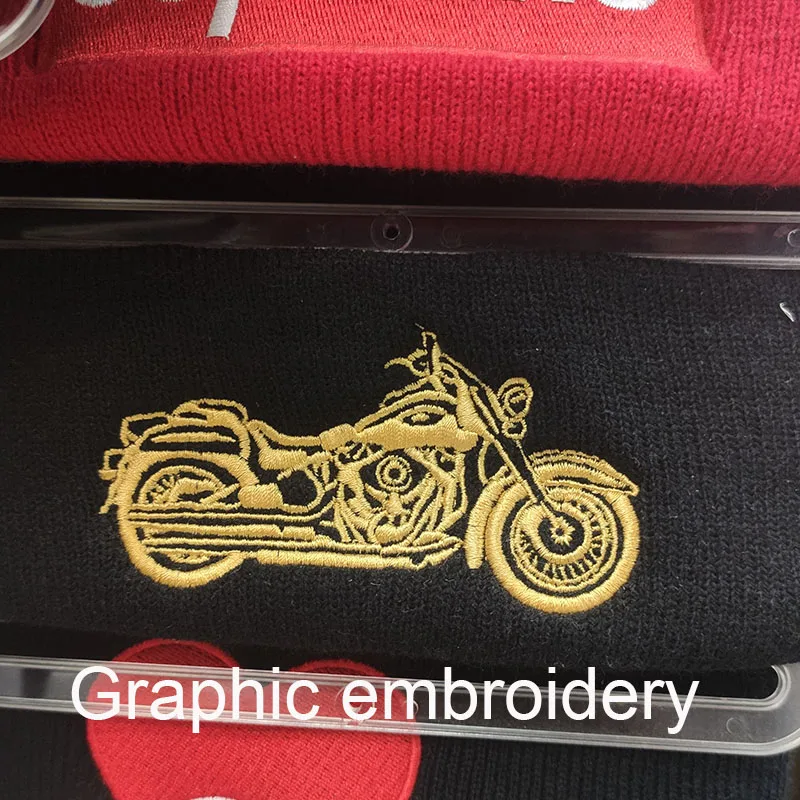 Изготовленным на заказ логосом Для мужчин зимняя шляпа с вышитыми буквами