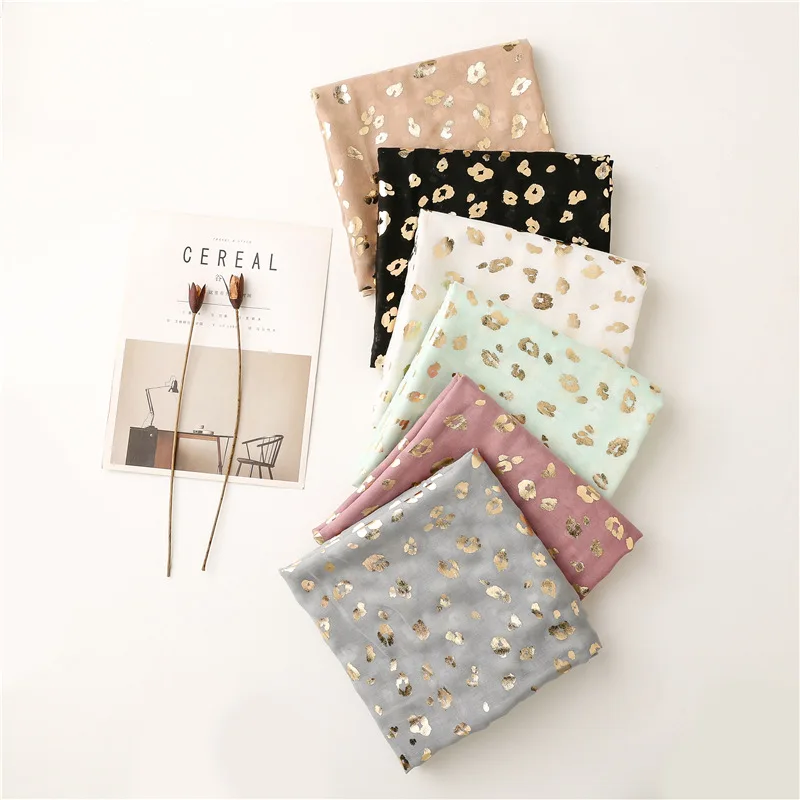 

Visrover Hijab Scarf For Women Gold Print Fashion Viscose Feeling Snood Silver Stamping Animal Shawl Summer Beach Scarf Paero