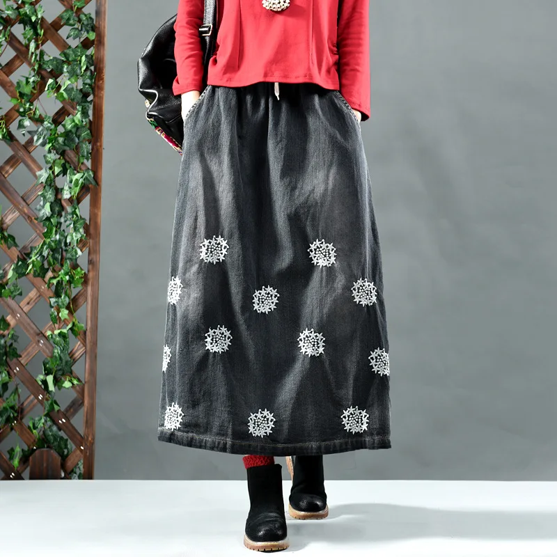 Literary washing grinding white embroidery cowboy bust skirts girl show A word skirt women thin elastic waist autumn new fund | Женская