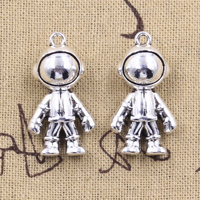 

3pcs Charms 3D Astronaut Cosmonaut 33x17x12mm Antique Silver Color Pendants DIY Crafts Making Findings Handmade Tibetan Jewelry