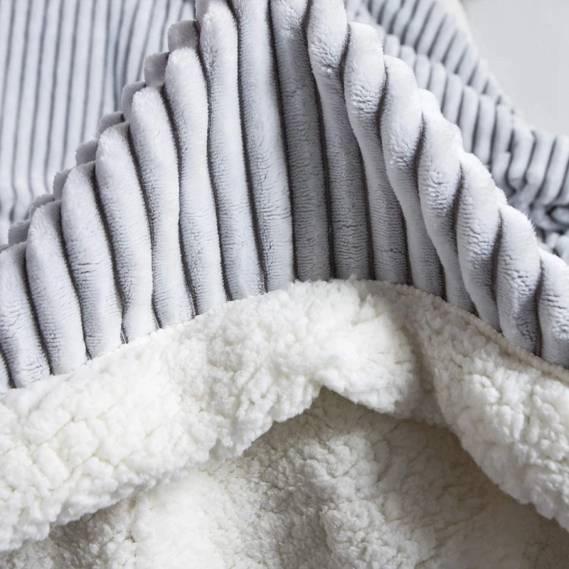 

Fleece Blanket Soft Blanket Plush Fluffy Blanket Warm Cozy with Grey and White Strip Perfect Throw for All Seasons