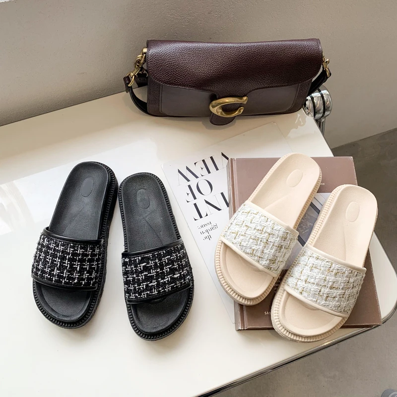 

Slippers Casual Shoes Summer Clogs Woman Low Platform Slides Pantofle Luxury Soft Beach Flat 2021 Rome Rubber PU Fashion