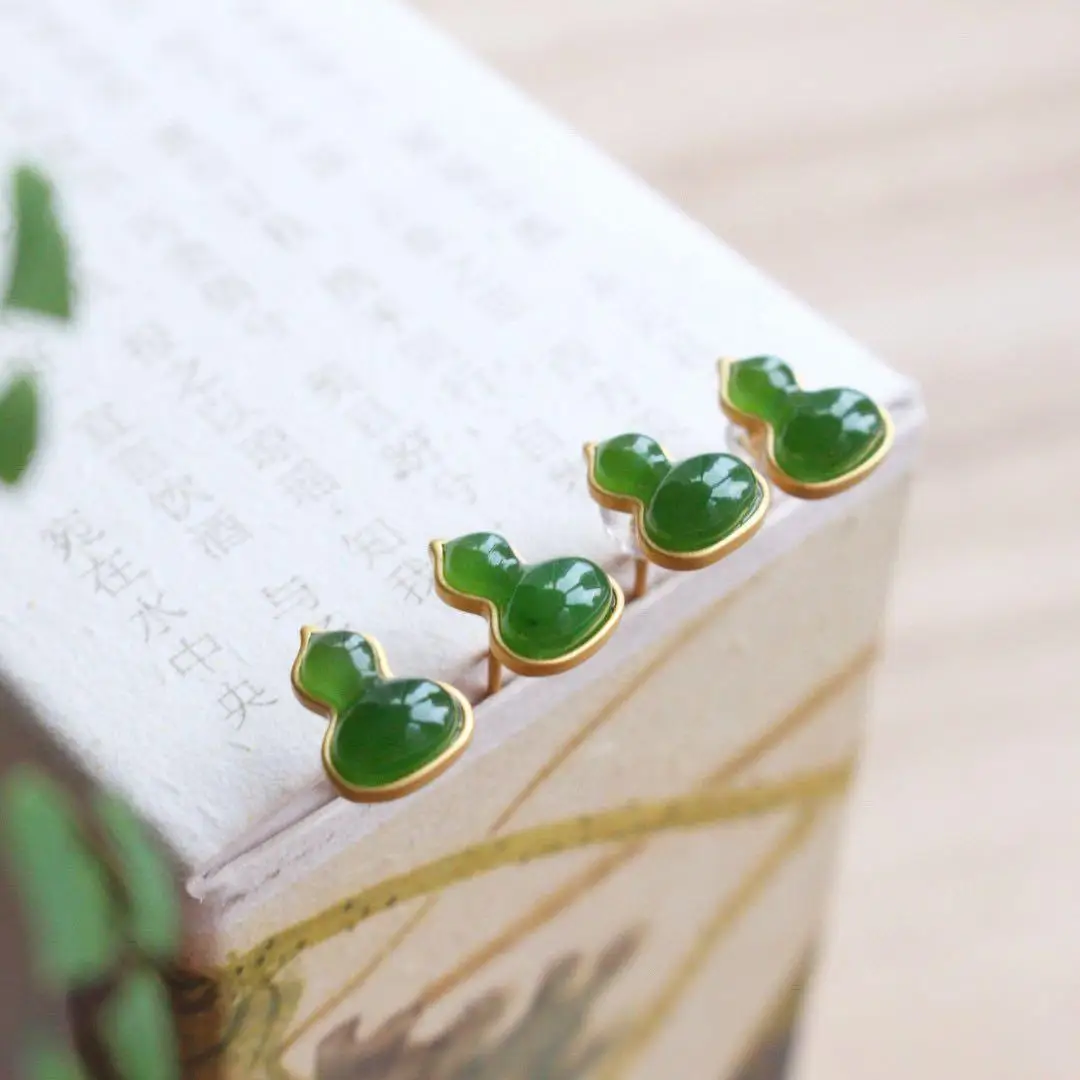 

Natural Hetian jade Jasper gourd Earrings Chinese style retro palace style small and exquisite women's silver jewelry