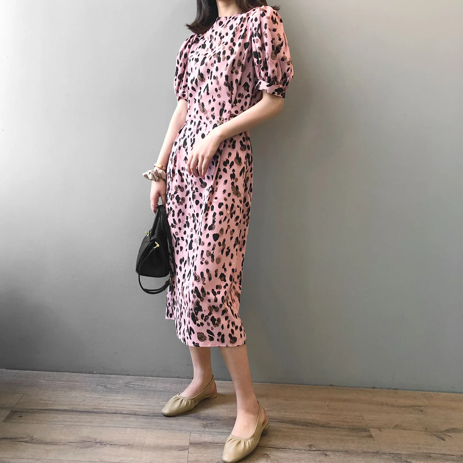 Fashionable Pink Leopard Grain Long Dresses Female Summer French Slim Waist Sexy Dress Elegant Puff Sleeve Chiffon Printed | Женская