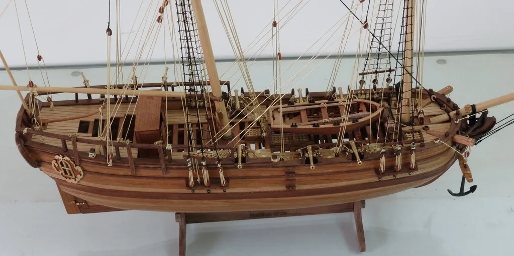 Весы версии Cherry wood 1:50 Royal Navy H.M.S. Оборудование для строительства корабля Галифакс -