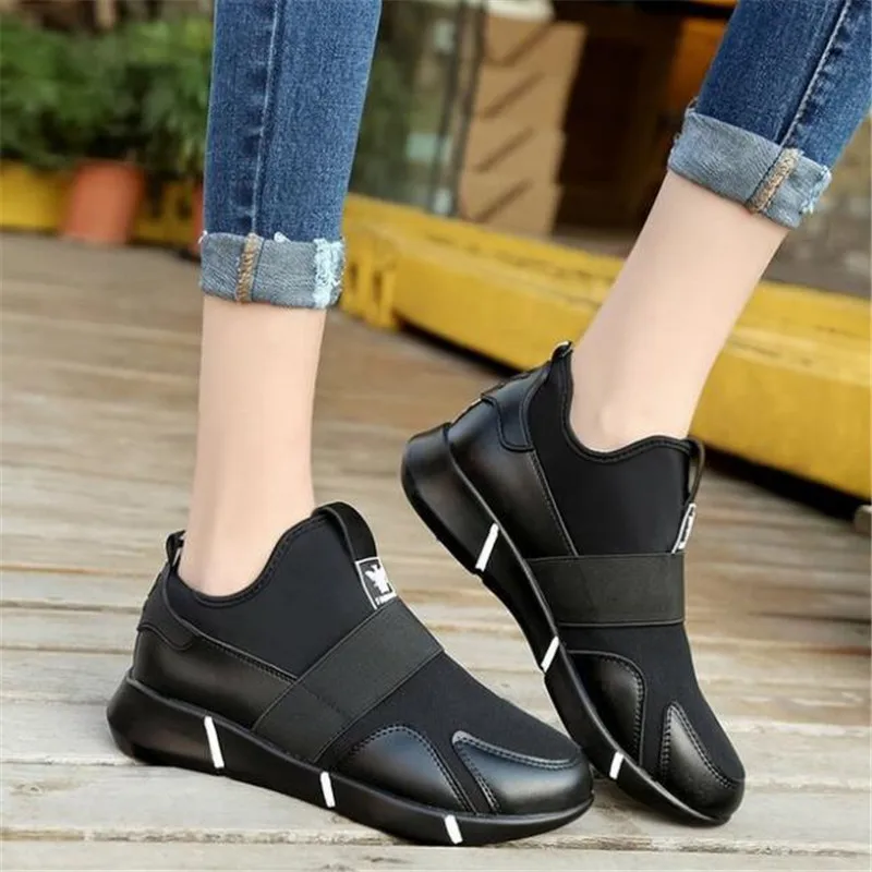 Кроссовки женские на плоской подошве универсальные удобные дышащие без шнуровки