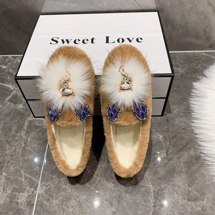 

Однотонные плюшевые меховые лоферы, зимняя женская белая обувь на плоской подошве стразы, короткие плюшевые меховые женские туфли, лоферы, ...