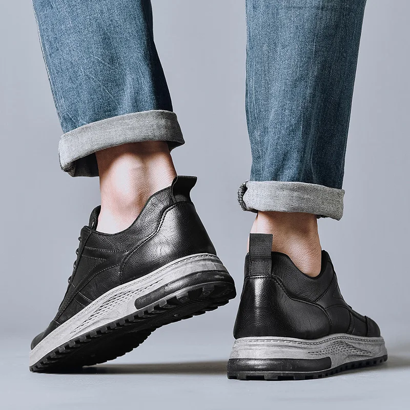 

2021 New Casual Shoes Men Slip on Lace Up Comfortable Sneakers Outdoor Walking Shoes Men Flats Chaussure HommeLeather Shoes Men