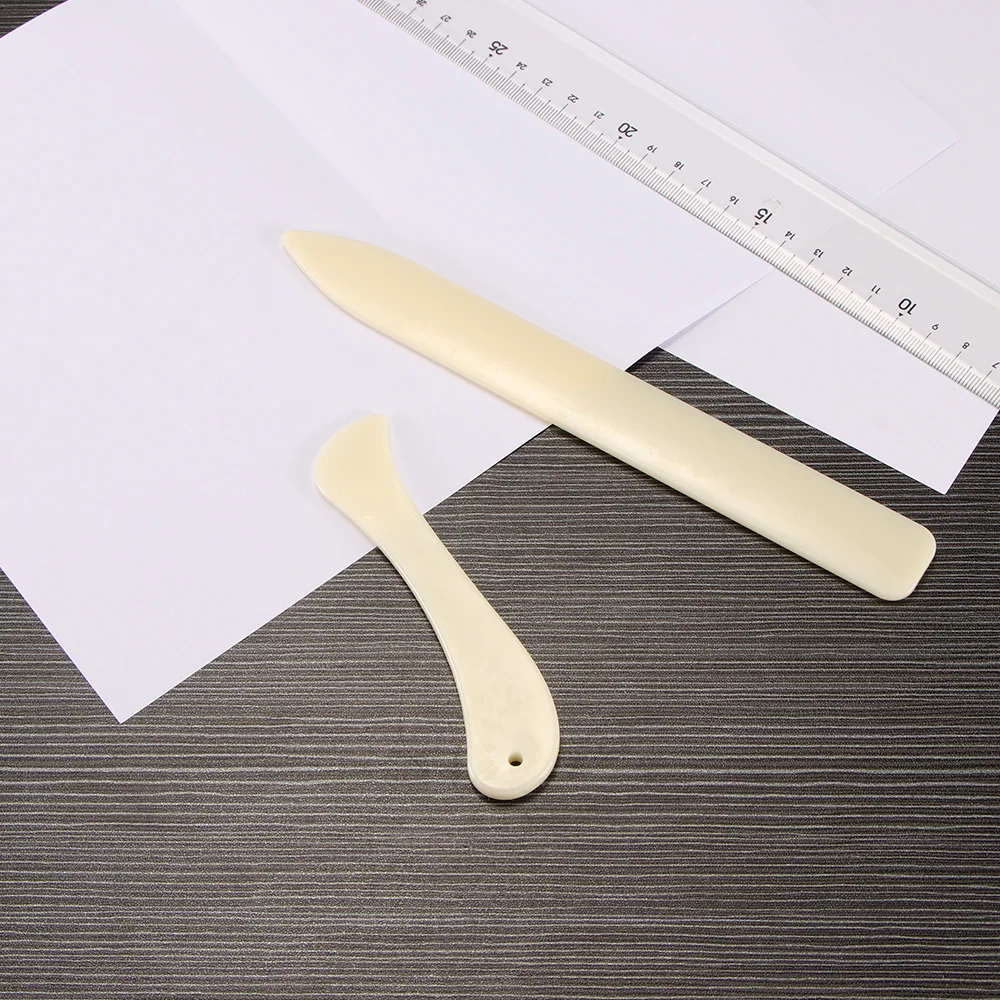 

Lightweight Letter Opener Imitation Bone Folder Essential Scoring Tool Bone Color Origami Knife For Sewing Paper Crafts Tools