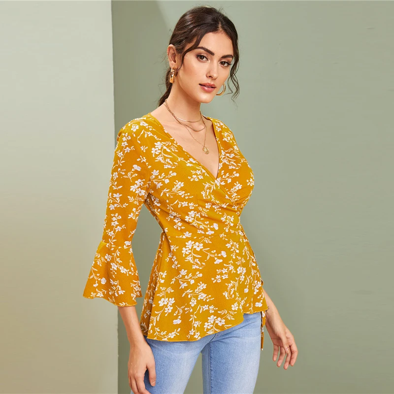 SHEIN V шеи Ditsy цветочный принт Узелок Бохо Вязаная блуза с запахом женские топы осенний праздничный рукав-Волан дамские облегающие блузки