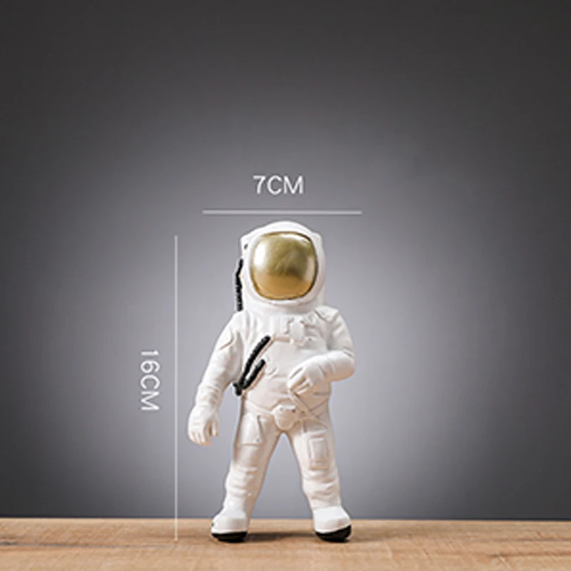 

Shuttle Rocket Models Resin Decoration Crafts Astronaut Aeronautical Figurines Miniatures Space Man Ornaments Cosmonaut Statue