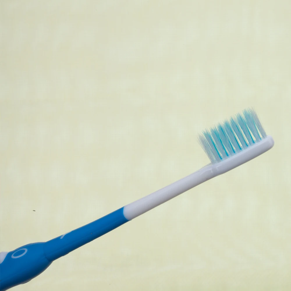 Детская зубная щетка с нескользящей ручкой Мягкая в форме пингвина инструмент