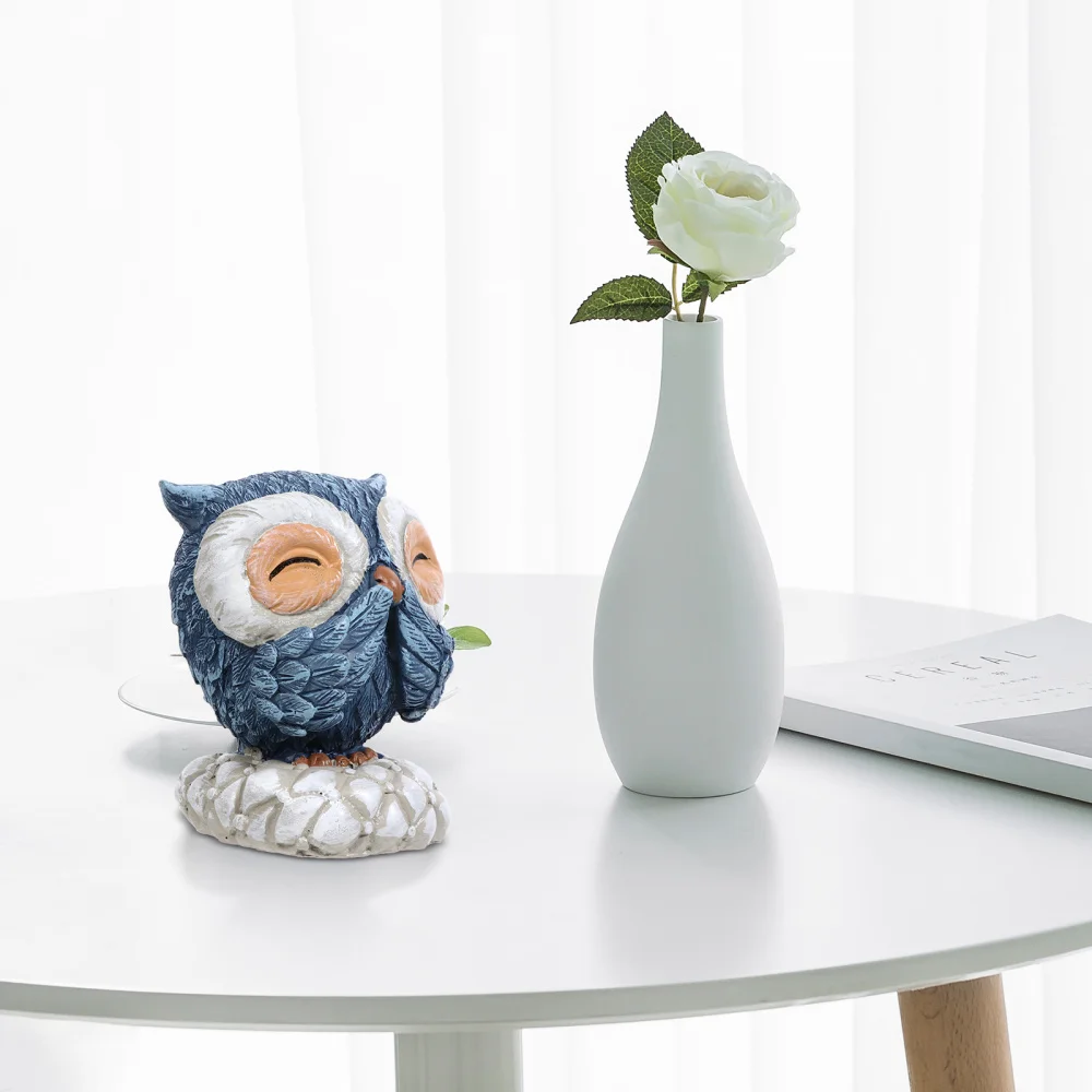 

1 Pc Artistic Resin Owl Craft Adornment Table Ornament Owl Shape Statue