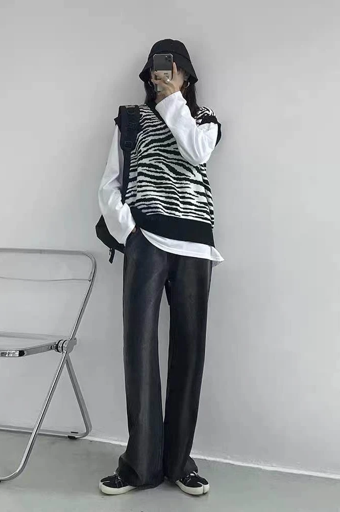 

Micro fat plus size women's autumn new fashion vintage striped vest v neck zebra pattern knit vest top