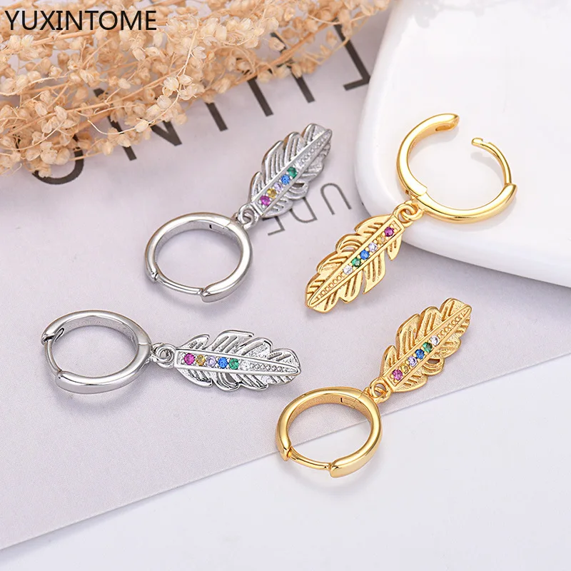 

Светильник серьги-кольца из серебра 925 пробы с фианитами