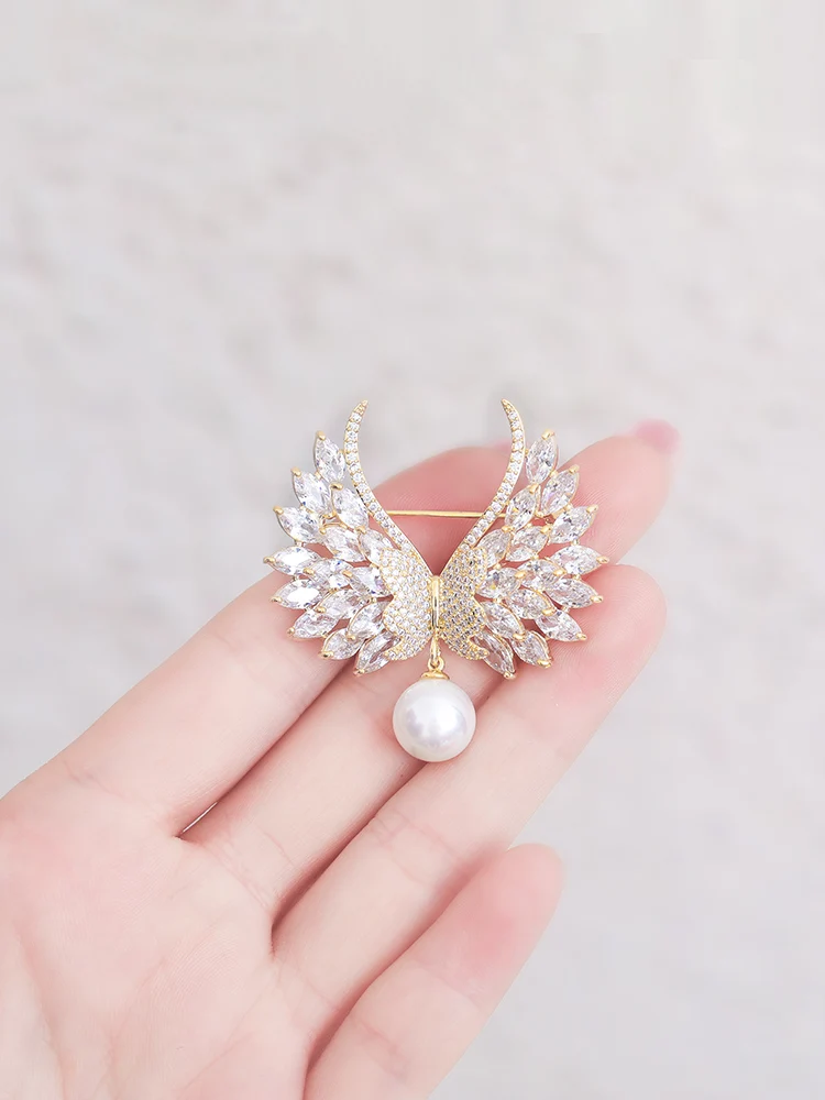 

Pearl Brooch 2021 new fashion high-grade versatile Brooch autumn and winter accessories fixed clothing pin anti light buckle