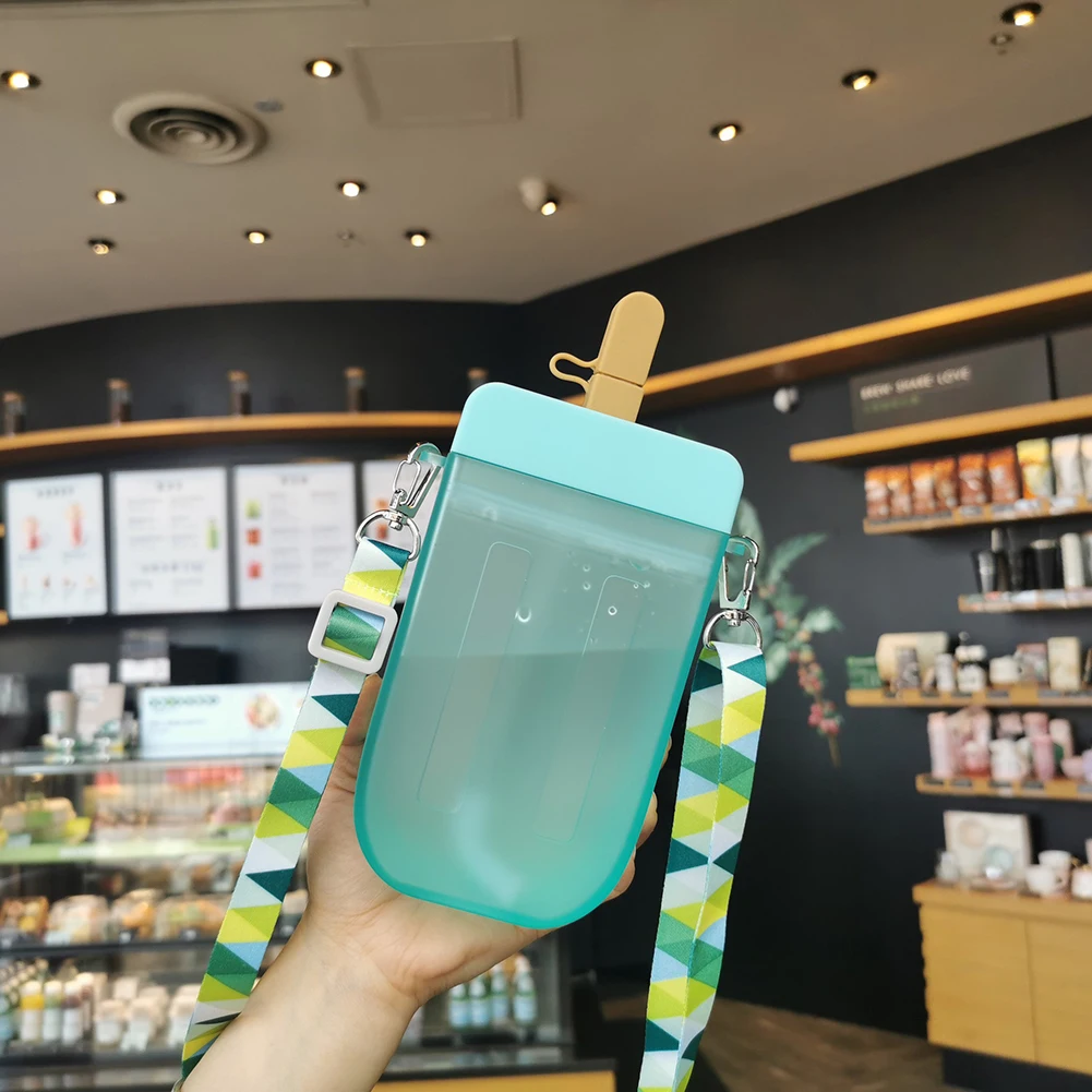 

Cute Water Bottle Plastic Portable Ice Cream Water Bottles With Straw Creative Anti-fall for Kid Water Bottle Popsicle Cup Decor