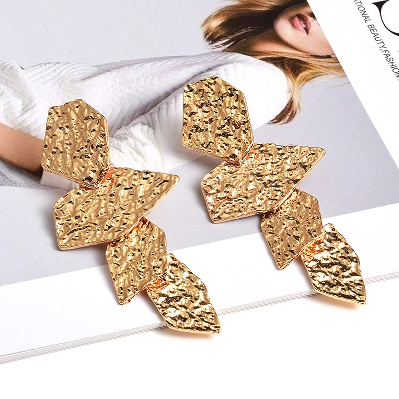 Висячие серьги оптом длинные золотистые металлические висячие Изящные