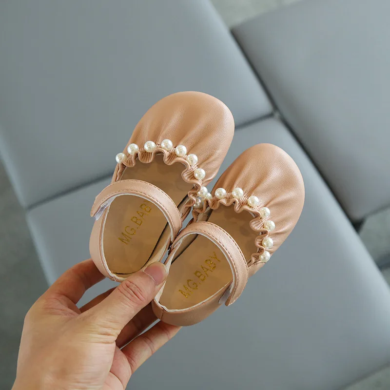 Zapatos de princesa de Chica Elegante dulce para ni&ntilde;os peque&ntilde;os, calzado de verano con suela suave de Velcro, zapatos de perlas de cuero PU, novedad de 2021-2