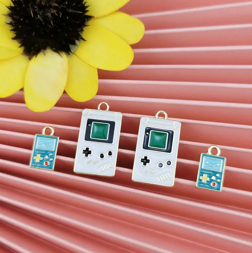 

Classic Flight Enamel Playing Game Machine Charm For Making Jewelry Fashion Earring Bracelet DIY Accessoy Cute Pendants