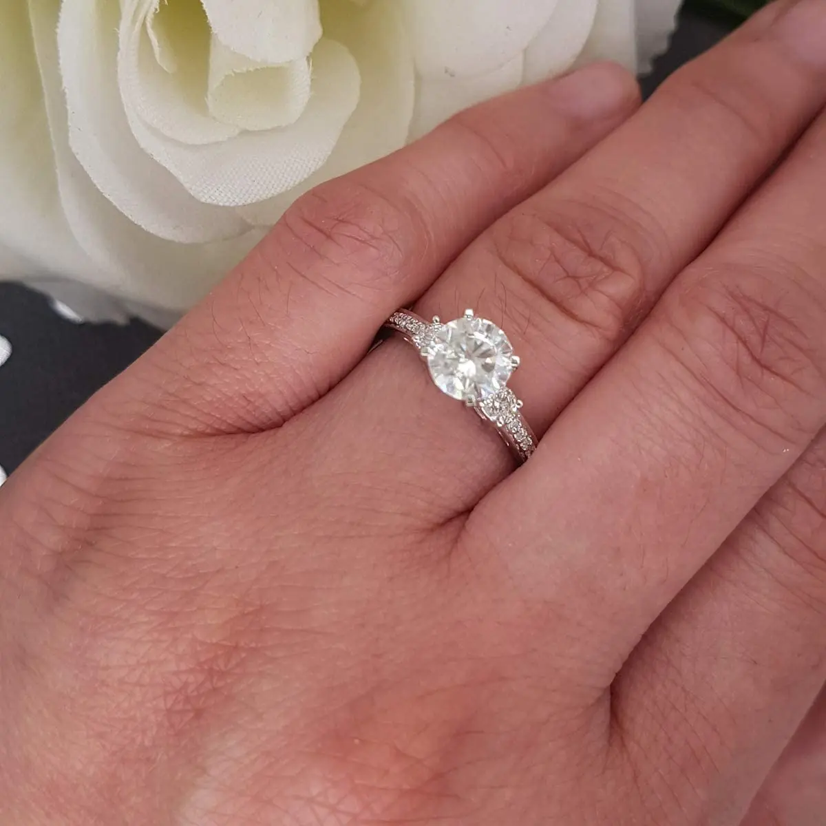 

10K 14K 18K 1ct 6.5mm Round Moissanite Engagement Ring Fine Jewelry For Women White Gold Rose Gold Yellow Gold