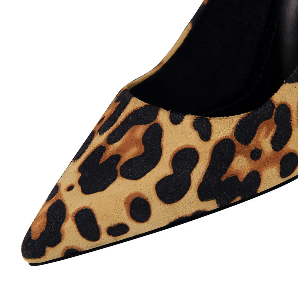 Женские леопардовые туфли лодочки на высоком каблуке модные в европейском и