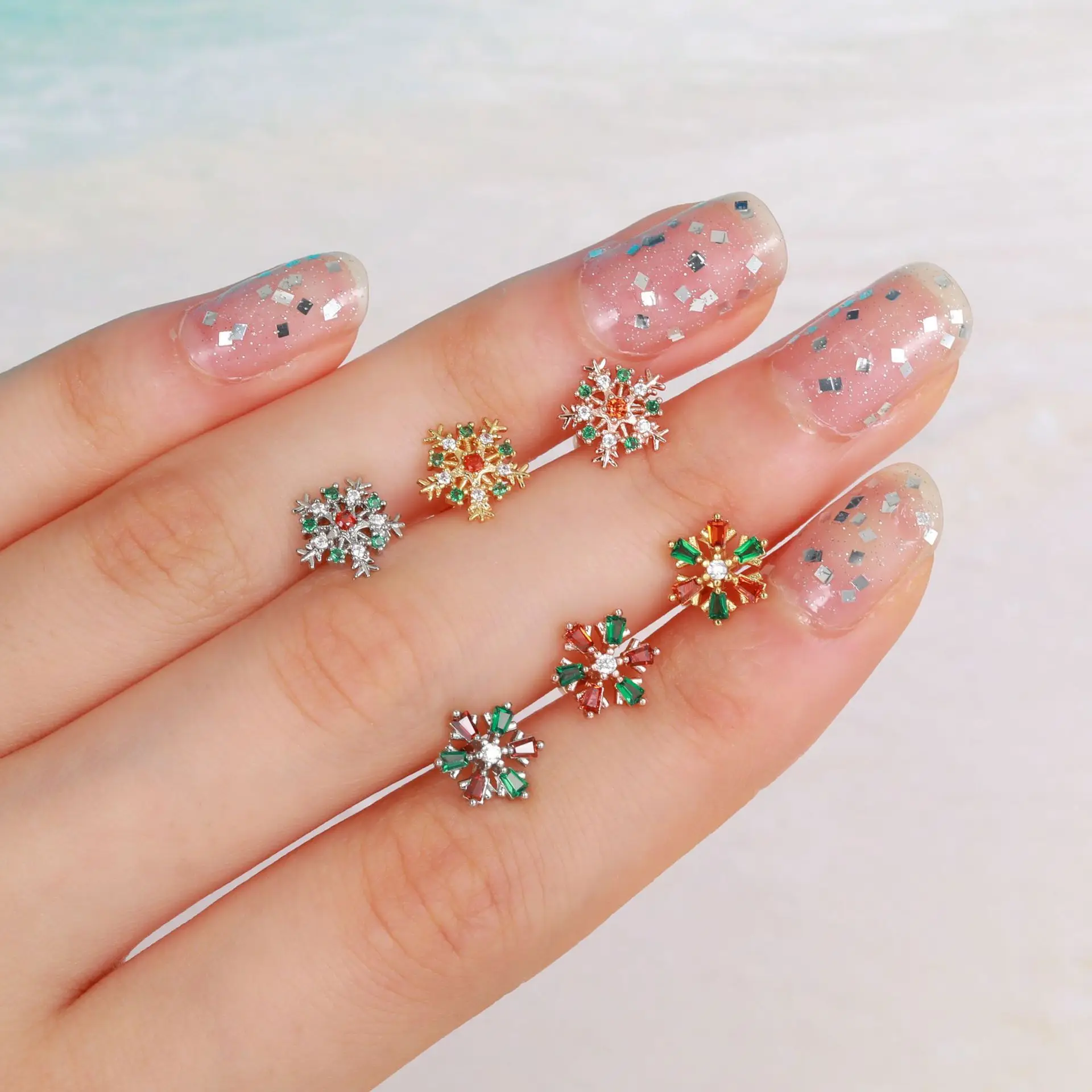 

Delicate Snowflake Earrings For Women Friend Christmas Gift Gold Plated Earring Clolorful Crystal Snow Flake Earring Jewelry