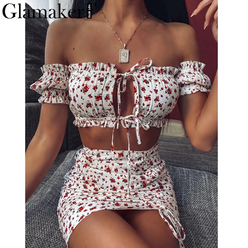 Женское мини платье с оборками Glamaker летнее плиссированное открытыми плечами